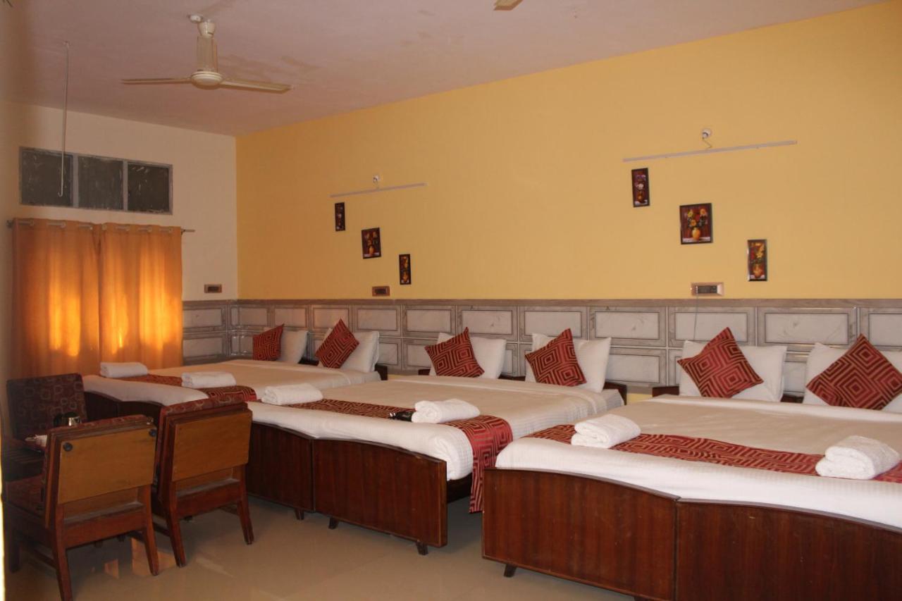 Kaveri Hotel Bed&Breakfast Mysore Eksteriør billede