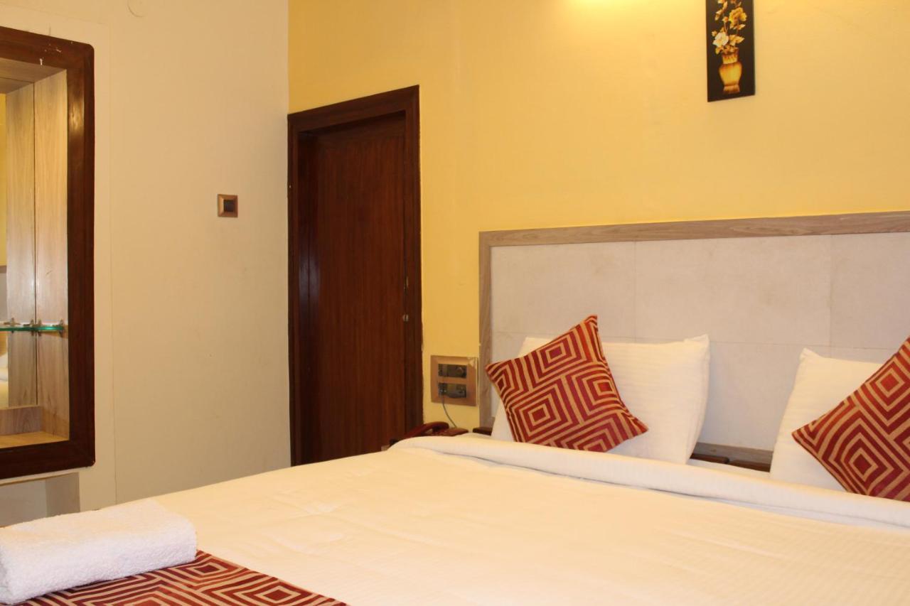 Kaveri Hotel Bed&Breakfast Mysore Eksteriør billede